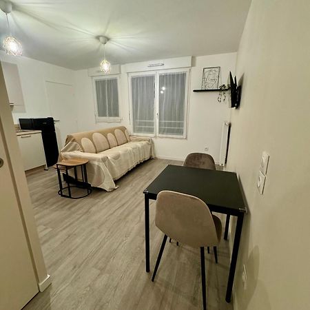 Studio Moderne Et Tout Equipe, Proche Du Rer, Paris & Aeroport D'Orly En 20 Min, Lit Bebe Sur Demande Vitry-sur-Seine Eksteriør billede